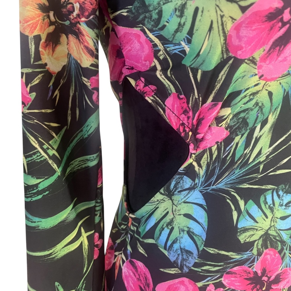 Tropical dreams Floral Peep hole cut out Bodysuit, V-Neck,Black,Pink,Med,NWT - Picture 4 of 6